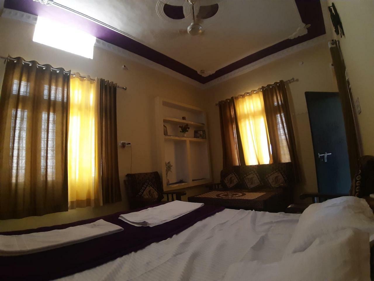 Shree Ram Homestay Orchha Esterno foto