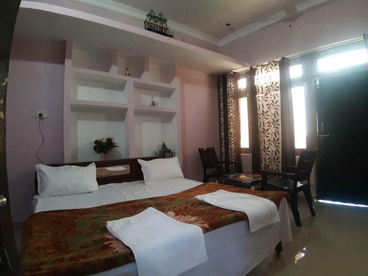 Shree Ram Homestay Orchha Esterno foto