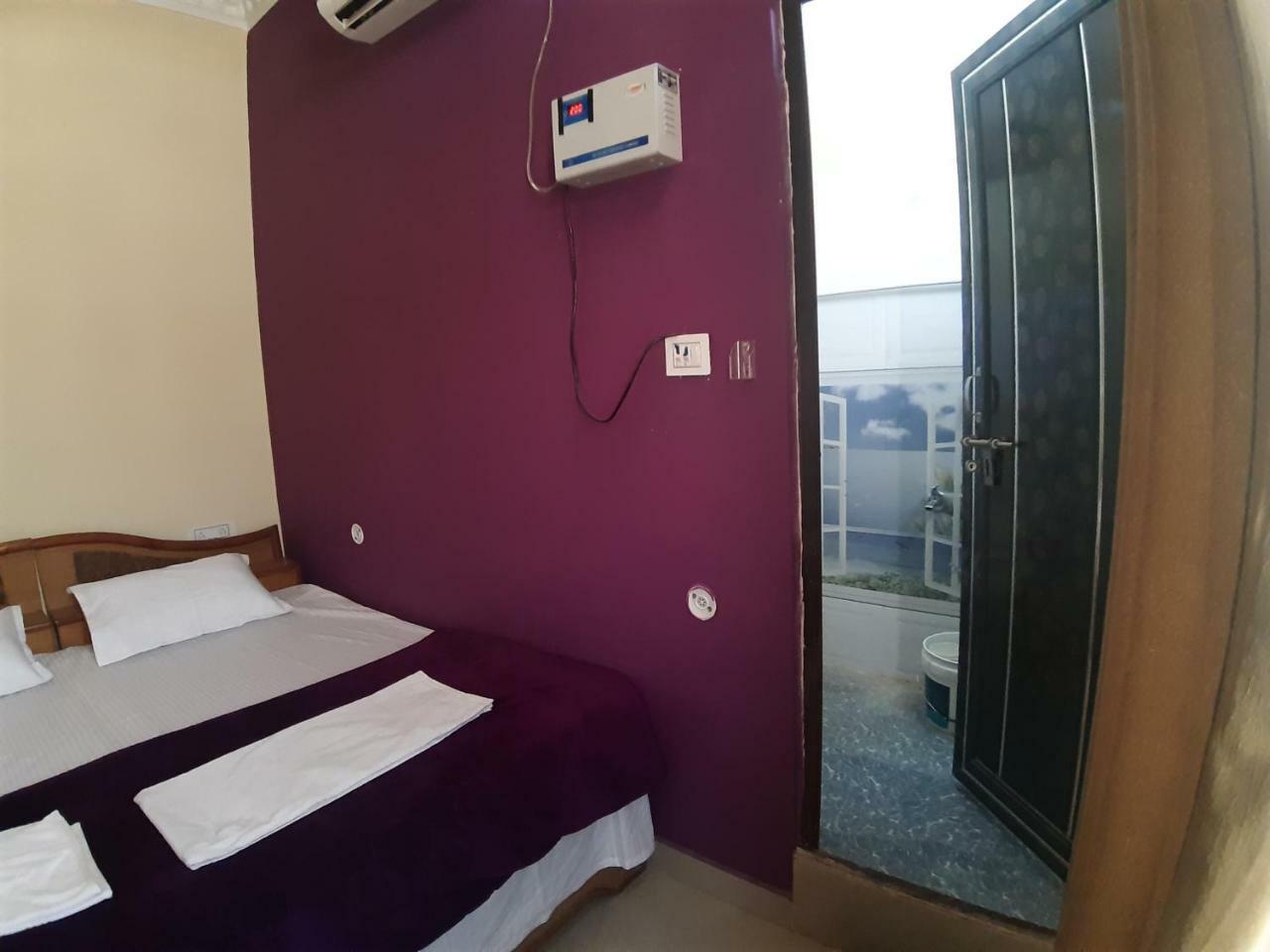 Shree Ram Homestay Orchha Esterno foto
